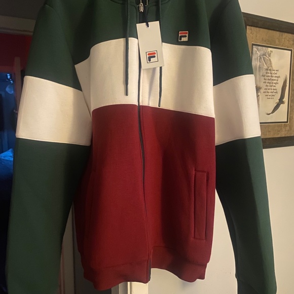 Fila - Picture 2 of 9